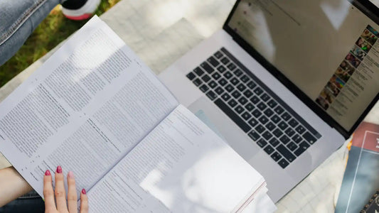 学生のパソコンは「中古」が合理的な理由｜授業で困らない選び方と失敗回避チェック