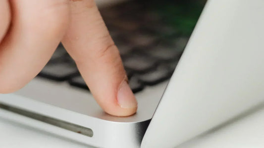 パソコンの電源がつかない時の対処法｜“無反応／画面真っ暗／起動しない”を順に切り分ける