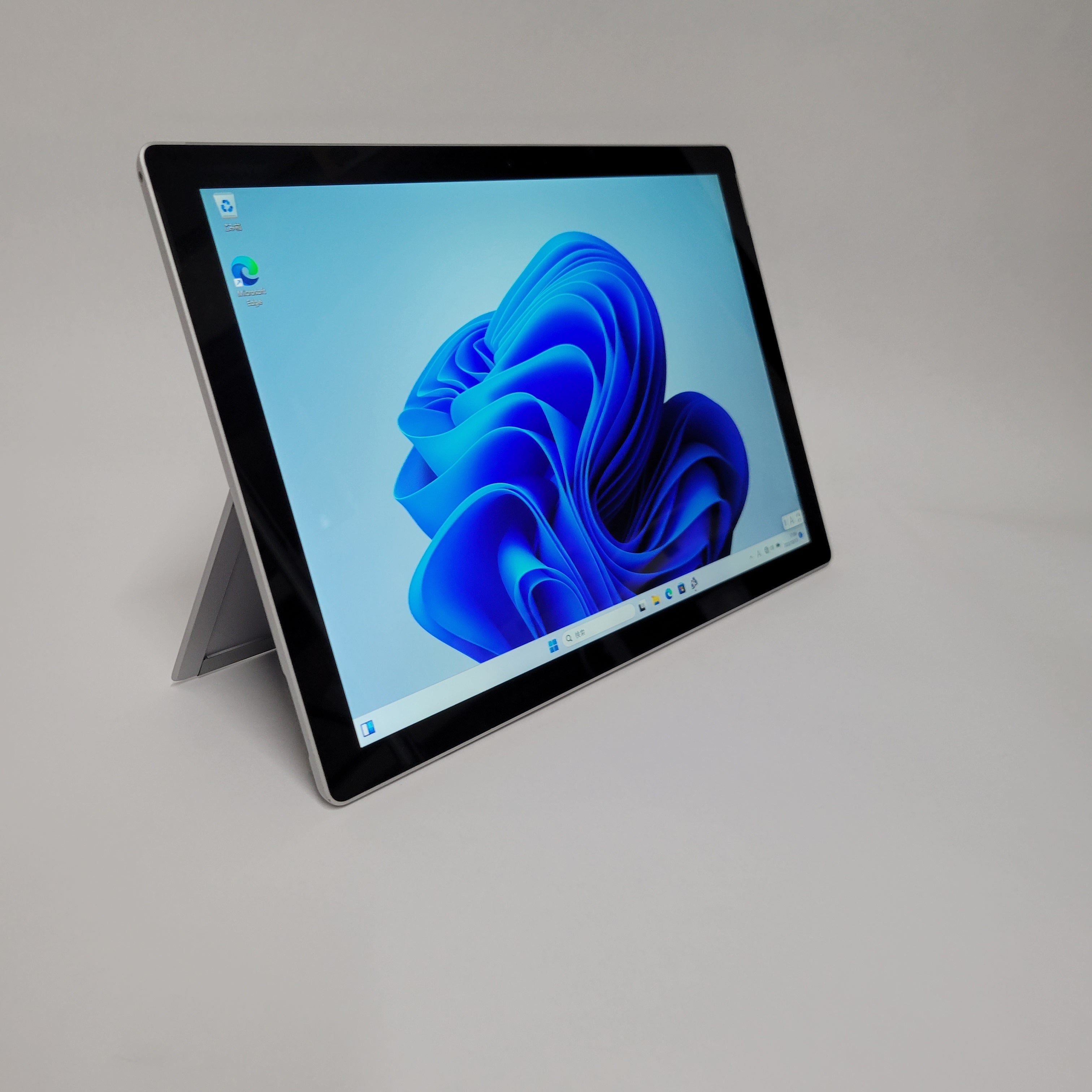 Microsoft Surface Pro 6 【再生品 】