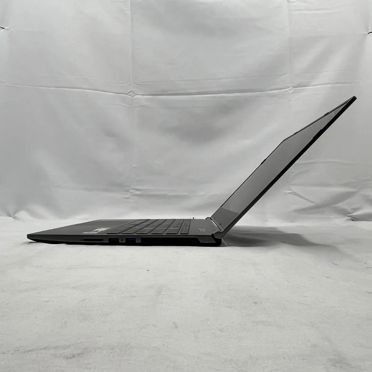 初期設定済 Windows11 │ Thirdwave raytrek R5（Corei7 メモリ32GB 15.6インチ グラボ搭載） │ 保証付き中古パソコンならコレダ