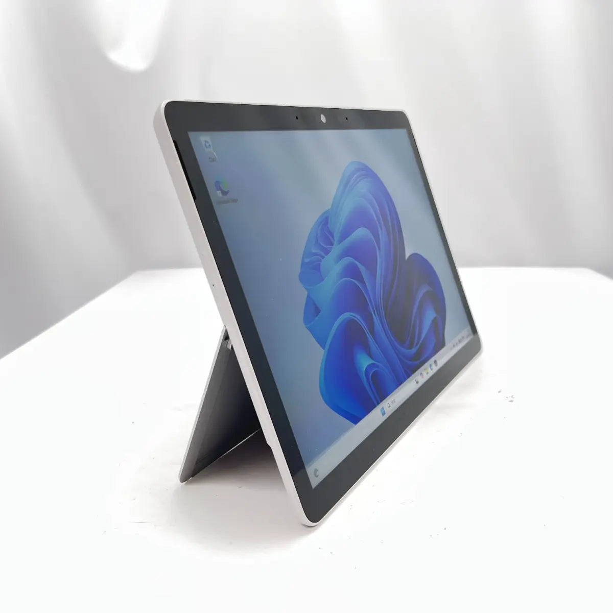 Microsoft Surface Go 2 │ Windows11 │ 保証付き再生中古PC │ メモリ8GB 10.5インチ │ Office付き