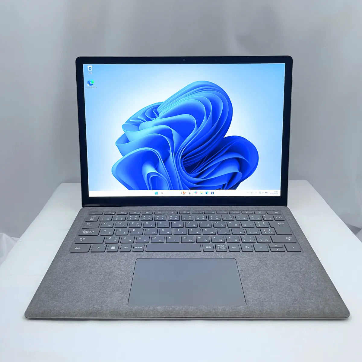Microsoft Surface Laptop 5 (Corei5-12世代 / メモリ8GB / 13.5インチ / タッチパネル)