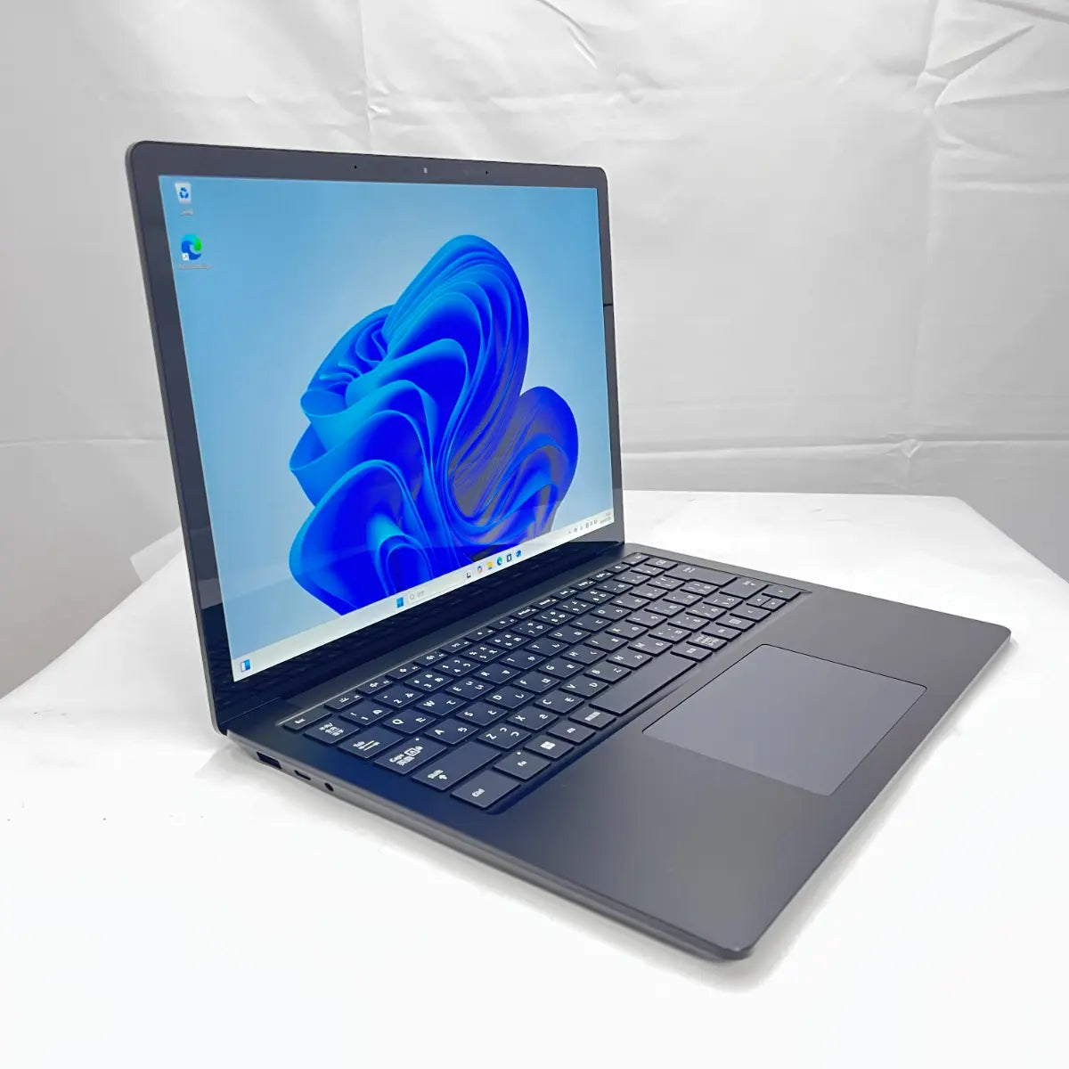 Microsoft Surface Laptop 4 │ Windows11 初期設定済 │ 保証付き中古PC 