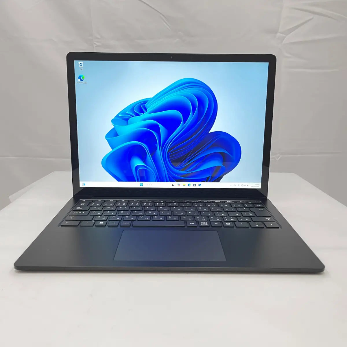 Microsoft Surface Laptop 4 │ Windows11 初期設定済 │ 保証付き中古PC 