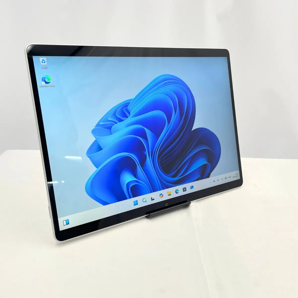 最大6か月間 無料保証 │ Microsoft Surface Pro 8 ( Corei5-11世代 / メモリ8GB / 12.5インチ / タッチパネル ) │ Office＆セキュリティソフト付属 │ 保証付き中古パソコンならコレダ