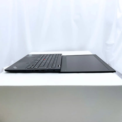 Lenovo ThinkPad L390（Corei7 / メモリ8GB / 13.3インチ）