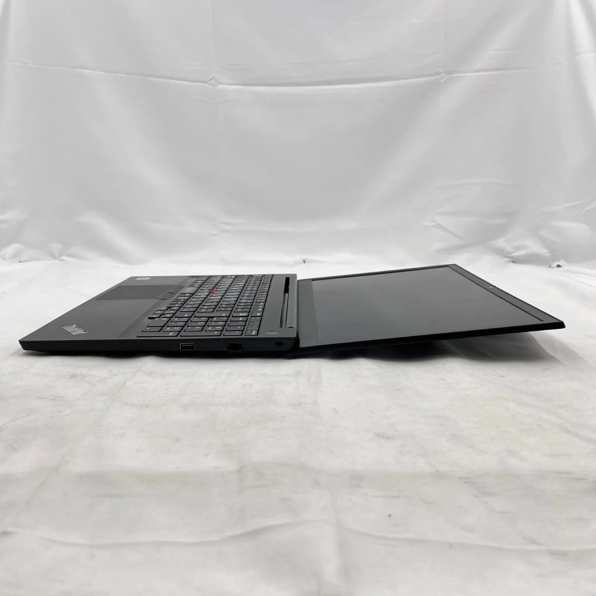 Windows11 Officeソフト付属 │ Lenovo ThinkPad E15（Corei5 メモリ8GB 15.6インチ） │ 保証付き中古パソコンならコレダ