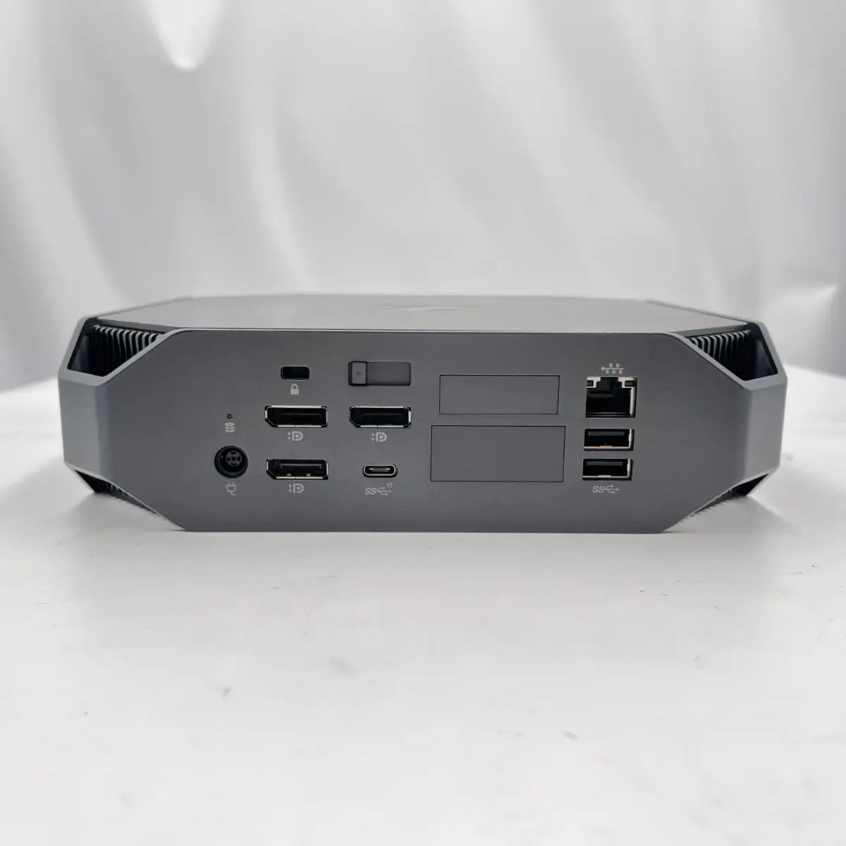 HP Z2 Mini G4 │ Xeon メモリ16GB デュアルストレージ グラボ搭載 │ Windows11 │ 保証付き中古PC