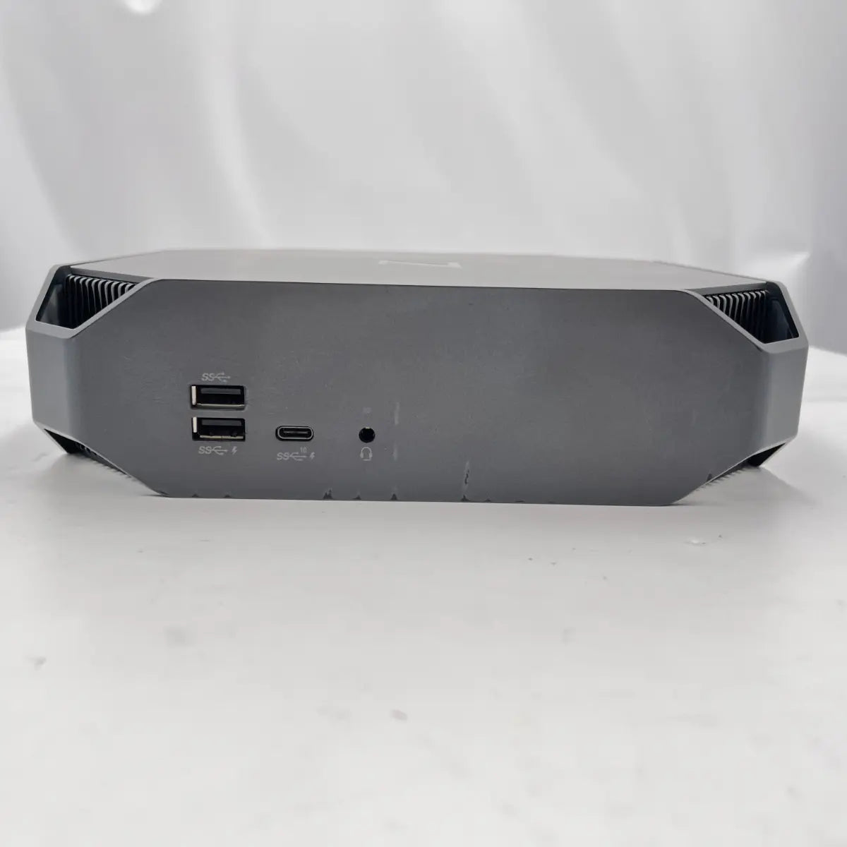 HP Z2 Mini G4 │ Xeon メモリ16GB デュアルストレージ グラボ搭載 │ Windows11 │ 保証付き中古PC