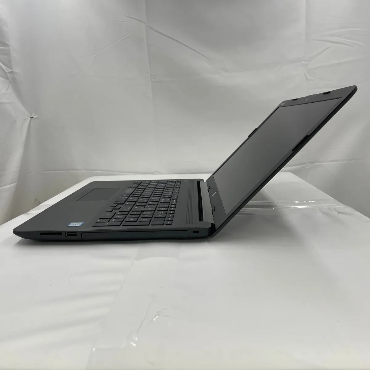 HP 250 G7 ( Corei5 / メモリ16GB / 15.6インチ / DVDマルチ )