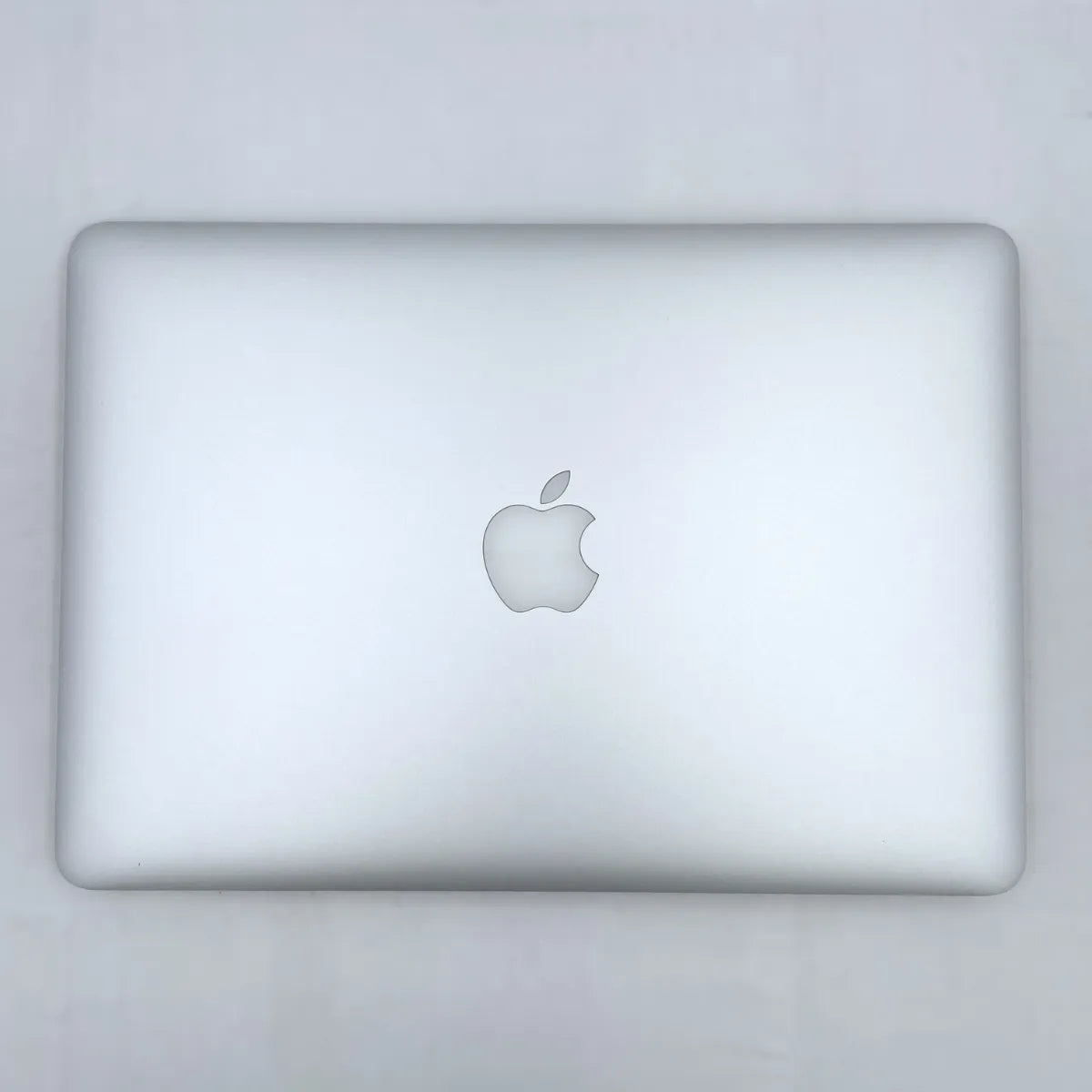 【特別価格提供品】Apple MacBook Pro（Corei7 / メモリ8GB / 13.3インチ）