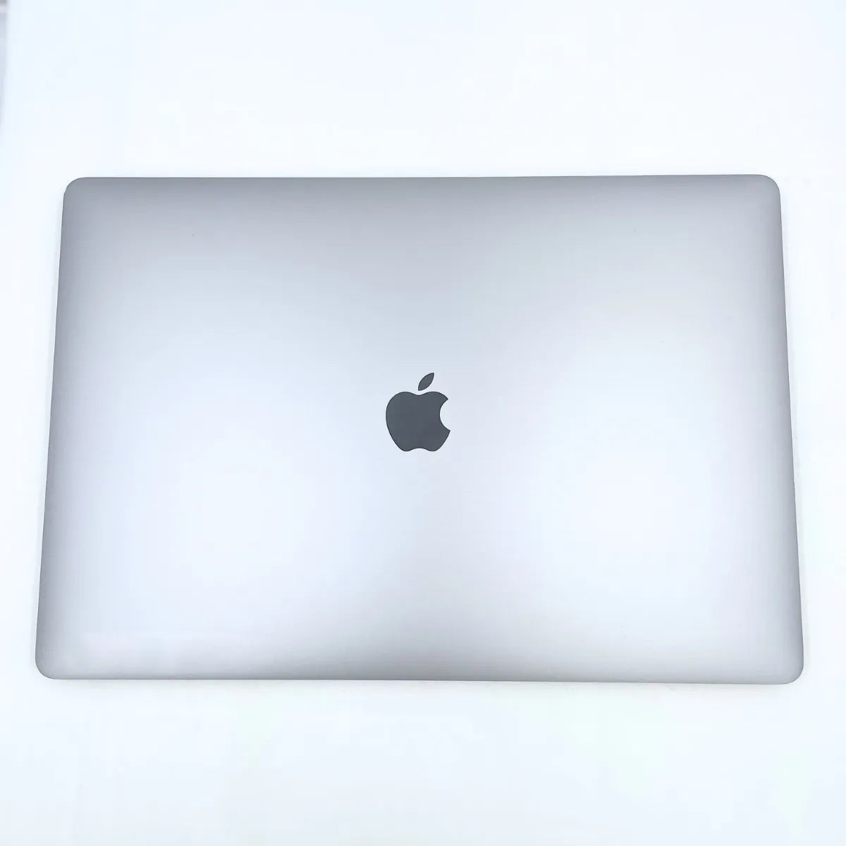 Apple MacBook Pro（Core i9 / メモリ32GB / 16インチ / SSD 4TB）