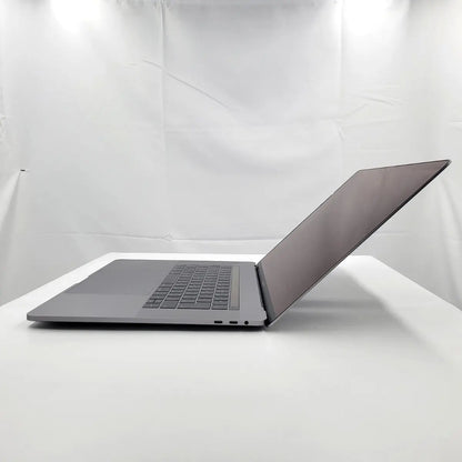 保証付き再整備品│ MacBook Pro 2016 （Corei7 /メモリ16GB / 15インチ / グラボ搭載） │ 中古パソコンならコレダ