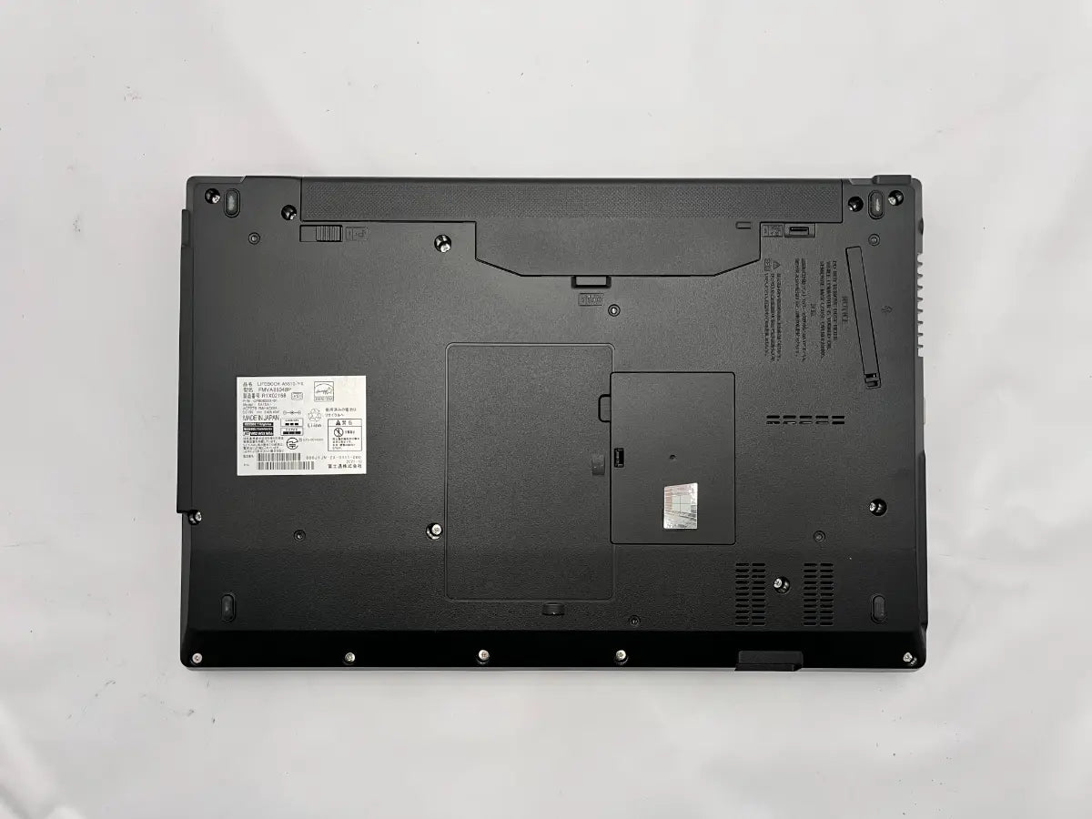 富士通 LIFEBOOK A5510/FX │ Core i5 ベーシックモデル │ 15.6インチ │ 最大6ヶ月保証付き再生PC