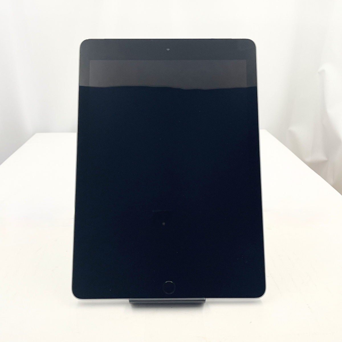 【再生品】iPad 9.7インチ 第6世代 Wi-Fi+Cellular 128GB MR722J/A SIMフリー ( スペース グレイ )