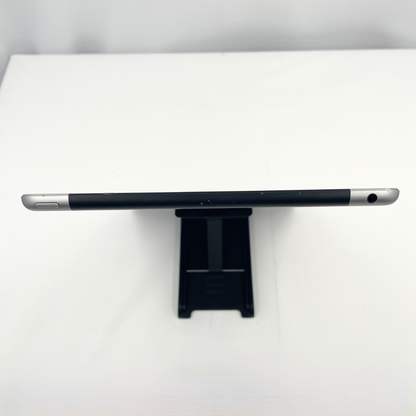 【再生品】iPad 9.7インチ 第6世代 Wi-Fi+Cellular 128GB MR722J/A SIMフリー ( スペース グレイ )