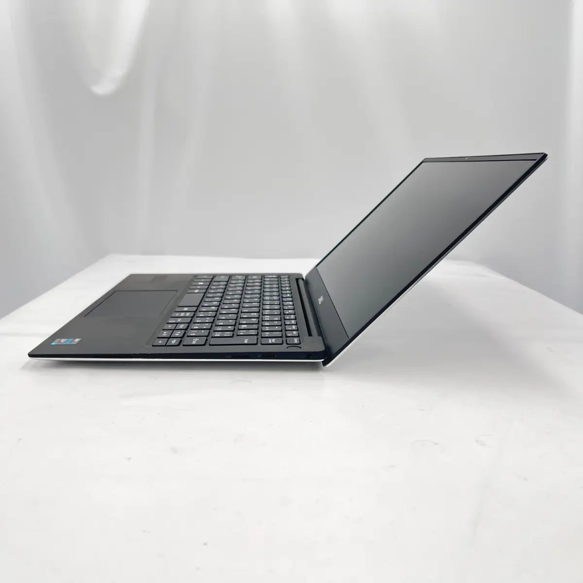 Dell XPS 13 9305（Corei7 メモリ16GB 13.3インチ） │ 初期設定済 Windows11 │ 保証付き中古パソコンならコレダ